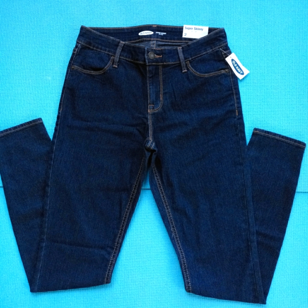 NWT Old Navy Super Skinny Jeans Size 2